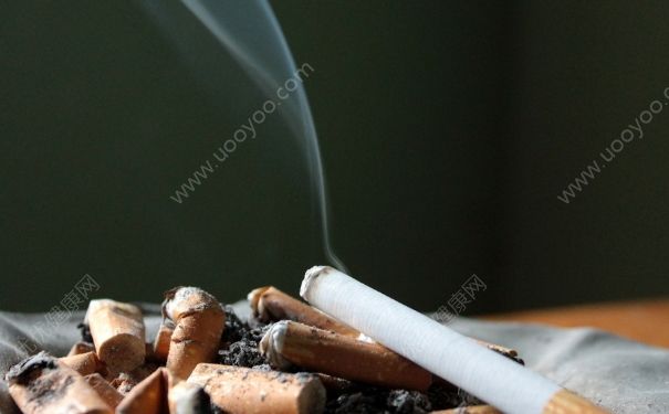 抽煙會(huì)長(zhǎng)痘痘嗎？抽煙有什么害處？(1)