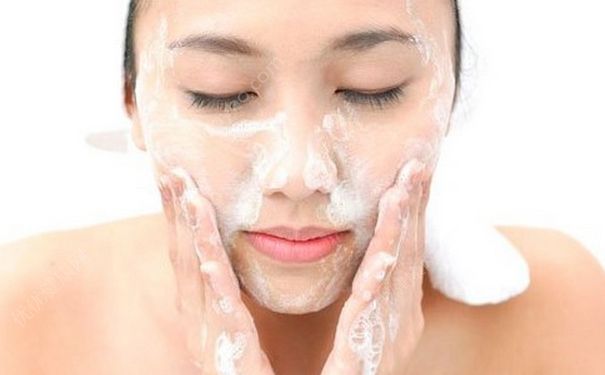 熬夜后如何恢復(fù)皮膚？熬夜后怎么補救皮膚？(2)