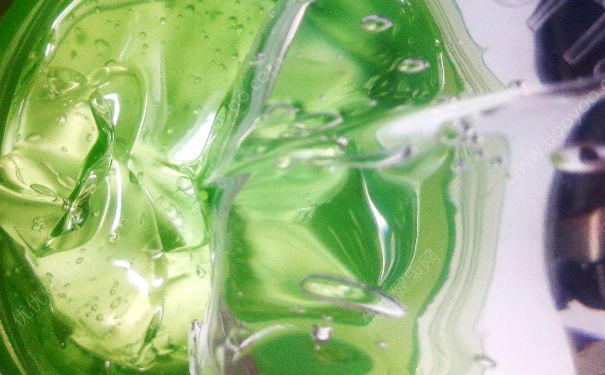 蘆薈膠可以當(dāng)睡眠面膜用嗎？蘆薈膠怎么做面膜？(4)