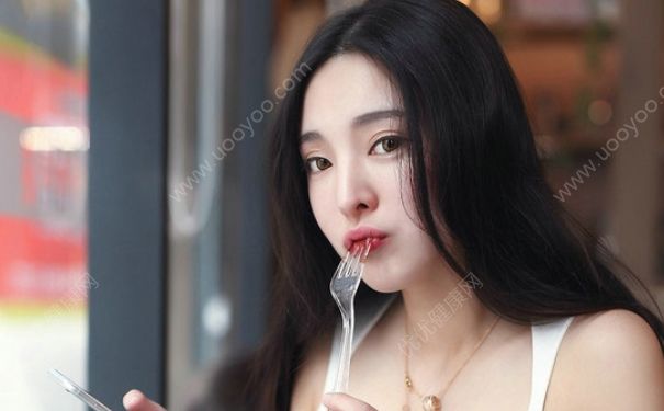 美瞳可以兩個(gè)人戴嗎？美瞳能與別人共用嗎？(1)