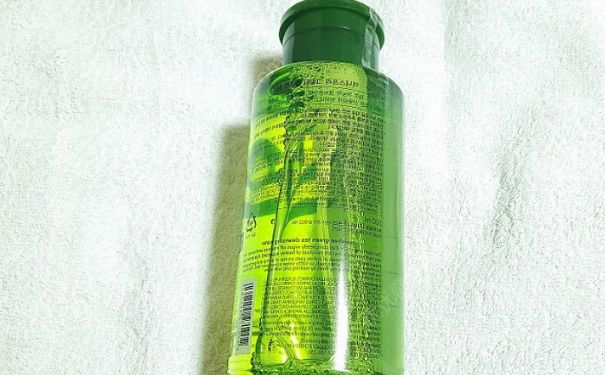 卸妝可以用紙巾嗎？卸妝用紙巾可以嗎？(3)