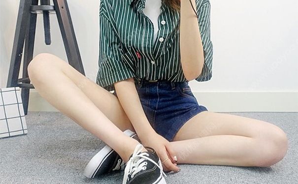 脫毛蠟紙?jiān)趺从?？脫毛蠟紙的使用方法?4)