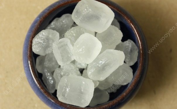冰糖可以洗臉嗎？冰糖洗臉能去痘印嗎？(1)