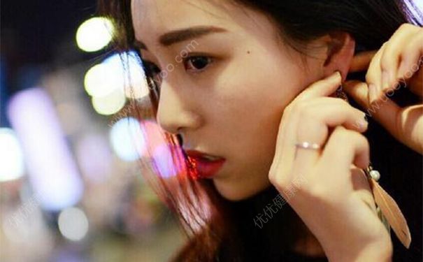 BB霜有隔離效果嗎？BB霜可以當(dāng)隔離霜用嗎？(2)