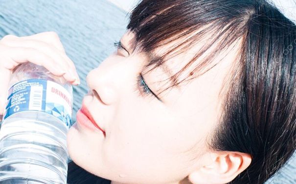 氣墊BB和氣墊CC哪個(gè)好？氣墊BB和氣墊CC的區(qū)別(1)