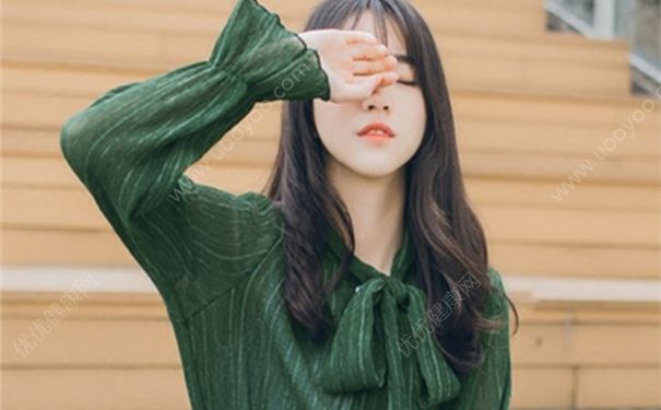 粉底液弄衣服上怎么洗凈？粉底液弄到衣服上怎么洗？(2)