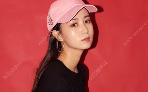 涂隔離霜皮膚會(huì)變差嗎？隔離霜對(duì)皮膚有害嗎？(1)