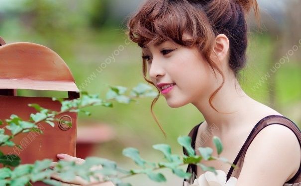 卷發(fā)怎么打理？卷發(fā)怎么吹？(1)