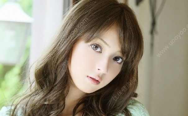 藥水點痣好還是激光點痣好？藥水點痣和激光點痣的區(qū)別(1)
