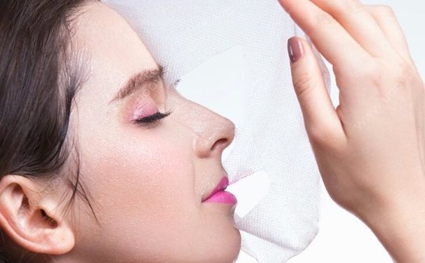 敷水膜后還要洗臉嗎？敷完水膜之后應該怎么洗臉？(1)