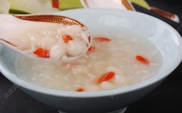 酒釀豐胸應(yīng)該怎么吃？酒釀蛋能豐胸嗎？(1)