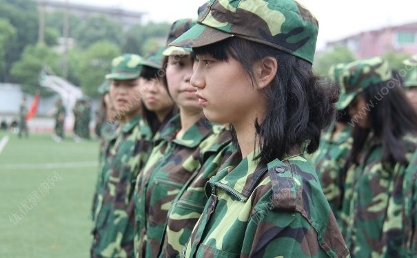 17歲軍訓(xùn)曬黑了能白回來嗎？17歲軍訓(xùn)曬黑了多久白回來？(3)