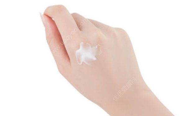 手部皮膚怎么保養(yǎng)？手部皮膚保養(yǎng)的方法(1)