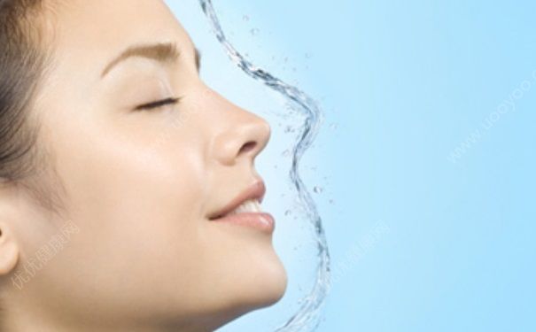 秋季皮膚怎么樣補(bǔ)水？秋季皮膚干燥怎么保養(yǎng)？(1)