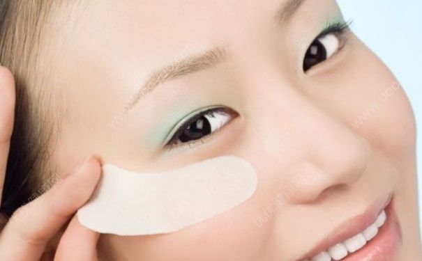 眼膜去黑眼圈有用嗎？黑眼圈可以用眼膜嗎？(1)