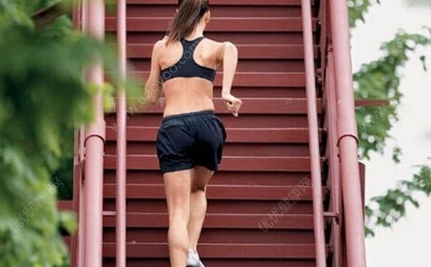 爬樓梯一小時消耗多少卡路里？爬樓梯能瘦多少斤？(1)