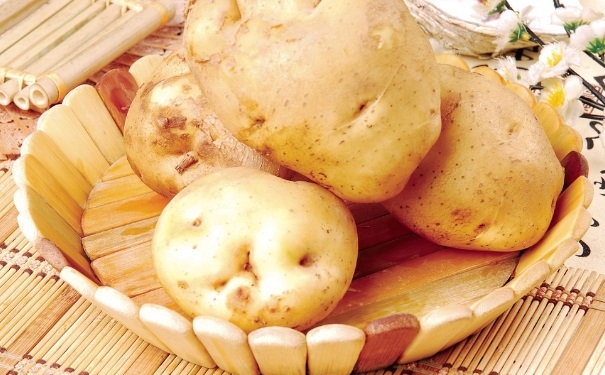土豆敷臉有什么功效？土豆片敷臉的好處？(1)
