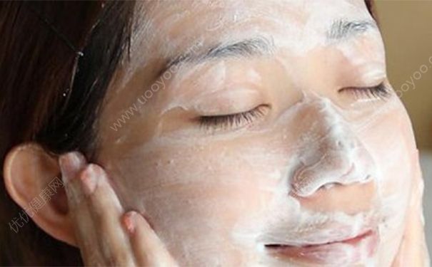 敷面膜后要用洗面奶洗臉嗎？敷面膜后還要用洗面奶洗臉嗎？(1)