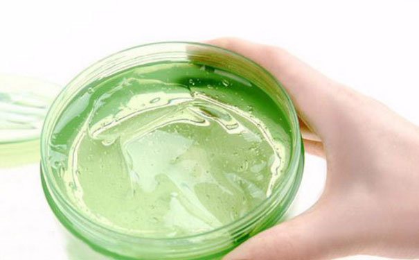 擠痘痘后涂蘆薈膠可以嗎？擠痘痘可以用蘆薈膠嗎？(1)
