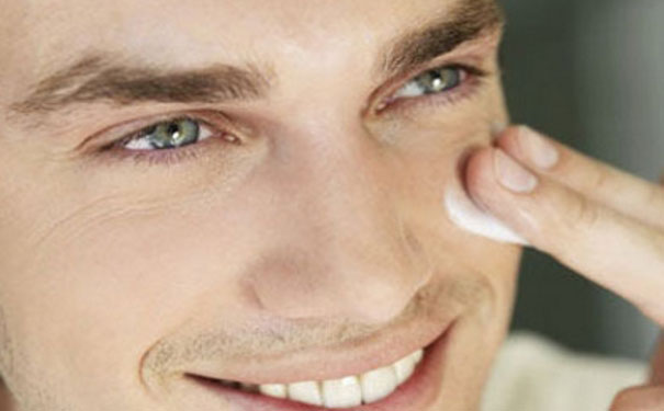 男士爽膚水的正確用法？男士爽膚水怎么用？(1)