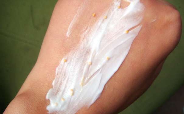 身體乳用完要洗掉嗎？身體乳用完后需要洗嗎？(1)
