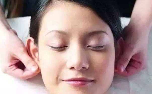 按摩耳朵有什么功效？怎么按摩耳朵好？(1)