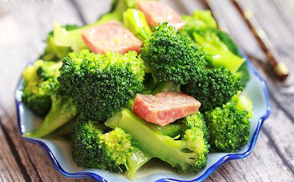 脫發(fā)吃什么可以治療？食療怎么吃治療脫發(fā)？(1)