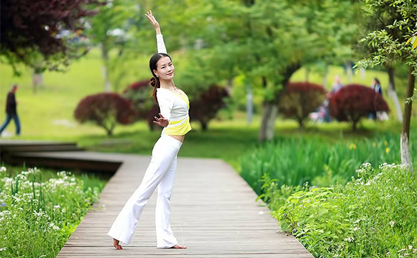 胃下垂怎么治療最好？注意治療胃下垂有哪些辦法？(1)