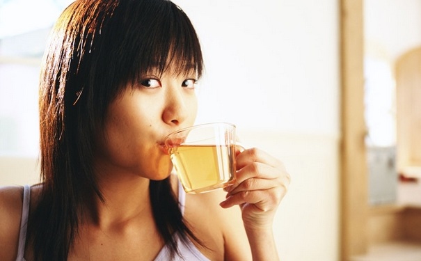 腎臟不好臉會(huì)怎么樣？腎臟不好的癥狀從女性臉部看？(1)
