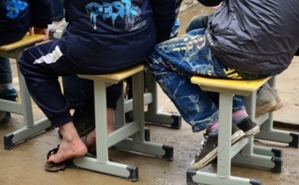 小孩冬天腳冰冷是什么原因？小孩冬天腳涼怎么回事？(1)