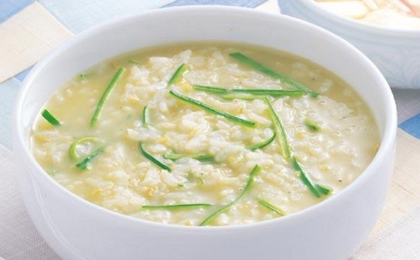 產(chǎn)婦怎樣預(yù)防乳腺炎呢？哺乳期乳腺炎食療方法有哪些？(1)