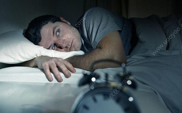 吃什么食物會失眠？如何有效治療失眠？(1)
