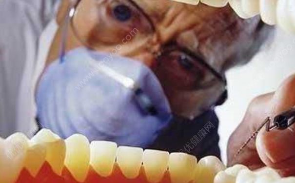 慢性牙齦炎是什么原因引起的？慢性牙齦炎怎么治療？(1)