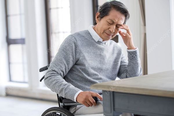 中風是什么原因導致的？中風的4個注意事項(1)
