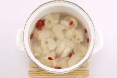 秋季滋養(yǎng)潤肺喝什么好？秋季五款滋養(yǎng)潤肺湯食譜推薦[圖]