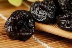 西梅和烏梅有什么區(qū)別？西梅和烏梅的區(qū)別有哪些？[圖]