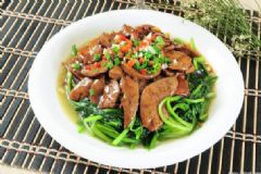 菠菜炒豬肝該怎么做？菠菜炒豬肝有何營(yíng)養(yǎng)價(jià)值？[圖]