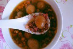 紅豆薏米桂圓湯的做法？紅豆薏米桂圓湯怎么做？[圖]
