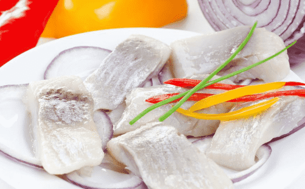 魚(yú)有哪些好吃的家常做法？吃魚(yú)對(duì)身體有什么保健功效？(1)