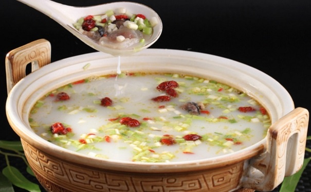 喝湯養(yǎng)生有哪些誤區(qū)？喝湯要避開哪些禁忌？(1)