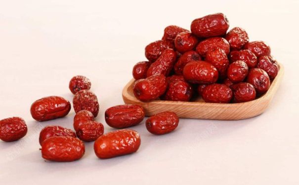哪些食物吃了能促進(jìn)血液循環(huán)？女人手腳冰涼吃哪些食物好？(4)