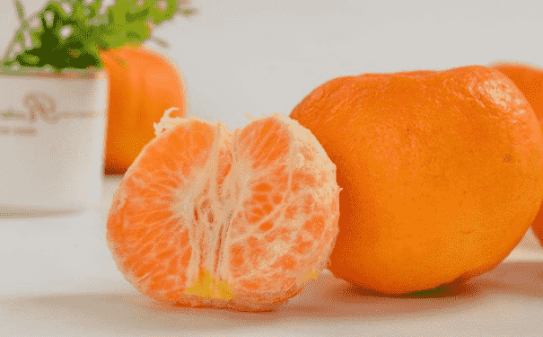 哪些食物不宜和橘子同吃？什么食物不能與橘子同吃？(1)