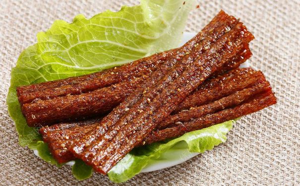 小孩吃辣條對(duì)身體的危害是什么？哪些零食小孩不能多吃？(1)