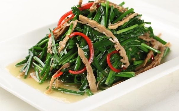 春季養(yǎng)生吃韭菜好處有哪些？韭菜的作用與功效有哪些？(1)