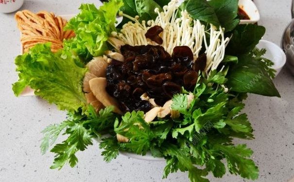 冬季吃火鍋有哪些原則？吃火鍋的這些禁忌你需要了解！(2)