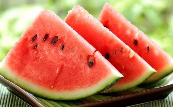 吃西瓜可以保護(hù)牙齒嗎？吃西瓜對牙齒竟有這些好處(1)