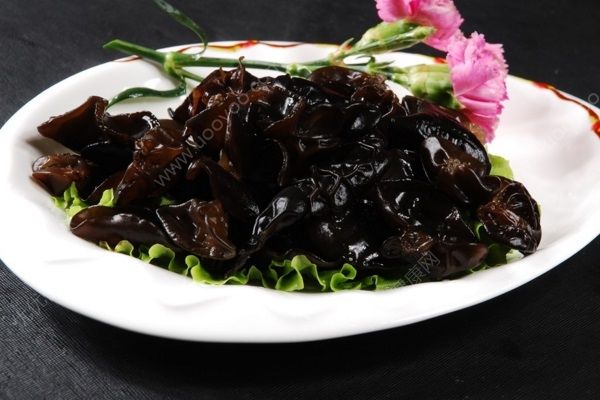 木耳的營養(yǎng)功效有哪些？吃木耳對健康有什么好處？(1)