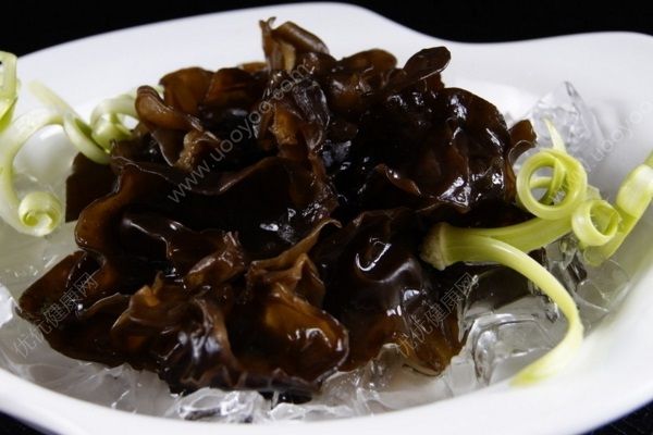 木耳的營養(yǎng)功效有哪些？吃木耳對健康有什么好處？(2)
