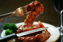 如何利用紅酒制作美味膳食？紅酒的美味食譜有哪些？[圖]