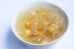 蓮子銀耳湯怎么做？秋季喝蓮子銀耳湯有什么好處？[圖]